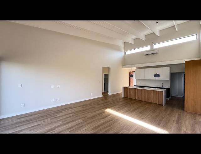 2 BEDROOM TOWNHOUSE FOR SALE IN SALT ROCK